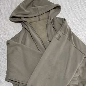 Alo accolade hoodie